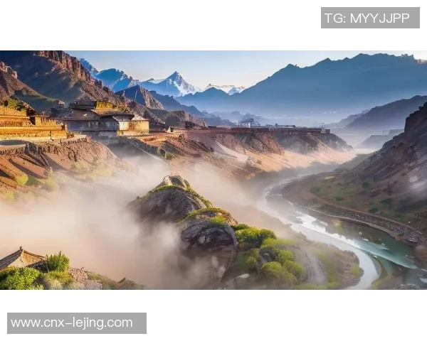 雨中奔跑的激情与坚持足球场上的不屈精神